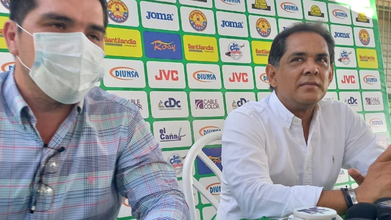 ¿Y Keosseián? Rolin Peña anuncia al nuevo entrenador de Marathón tras la salida de Tato García