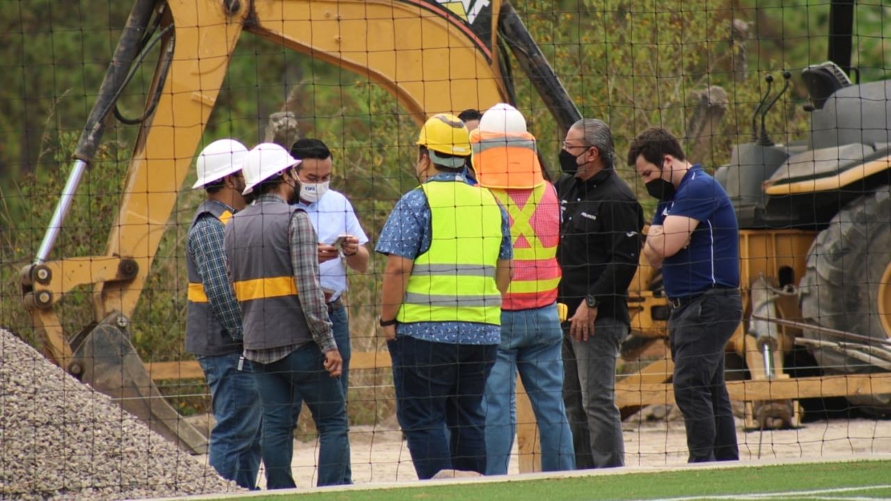 FIFA supervisa proyectos en la 'Casa de la H' con fondos de su fundación en Honduras