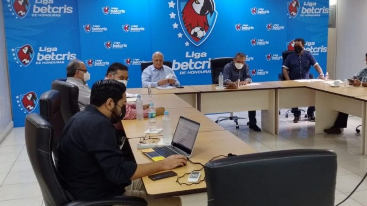 Liga Nacional convoca a reunión de emergencia para dar a conocer su veredicto final sobre denuncia del Victoria
