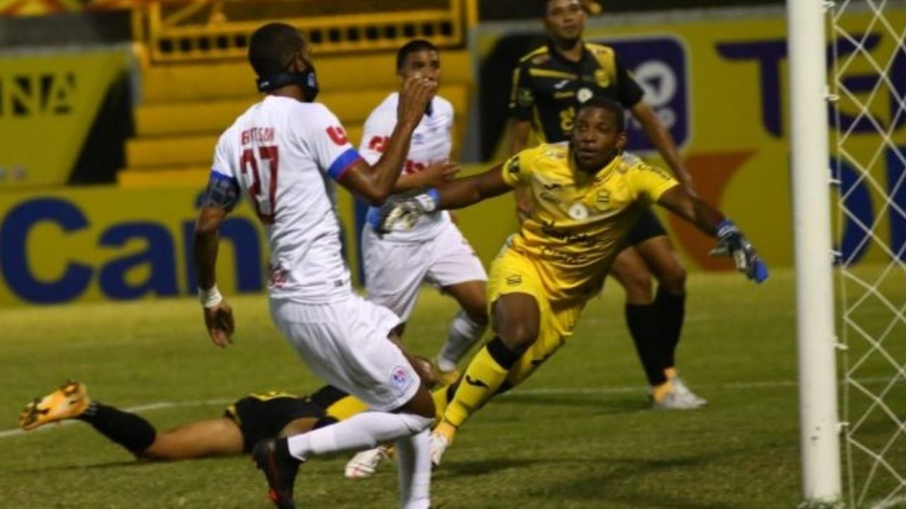 Real España recupera a peso pesado para el clásico ante Olimpia