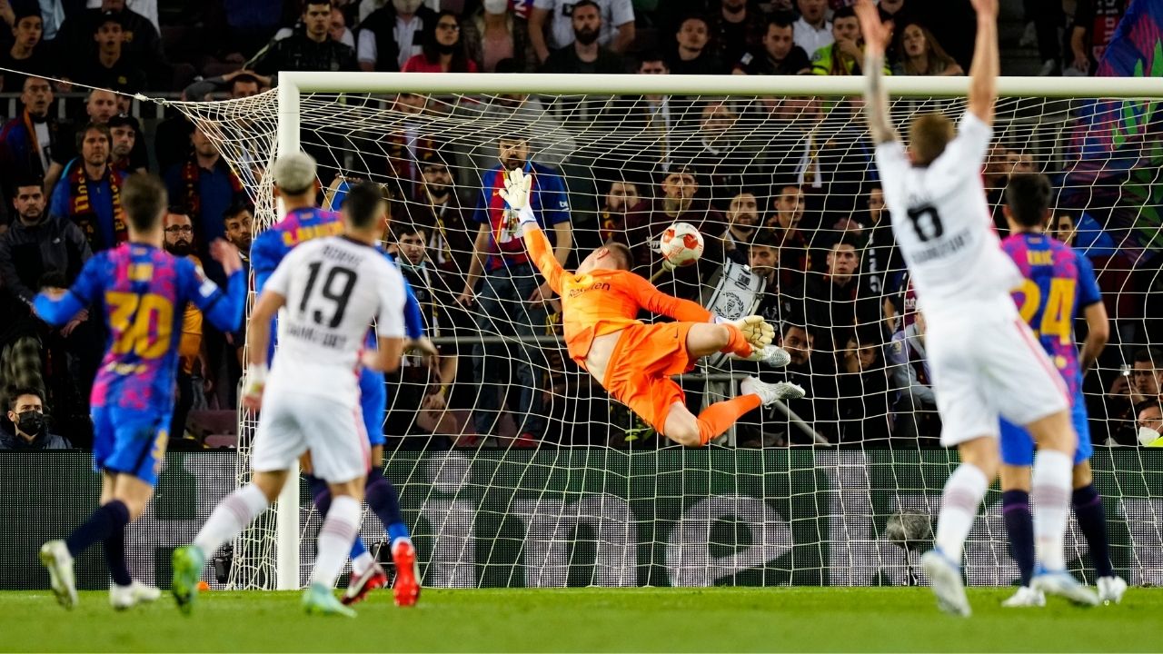 ¡Batacazo! Eintracht Frankfurt elimina al Barcelona de Xavi de la Europa League