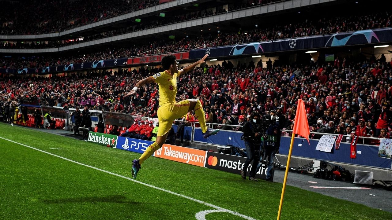 El Liverpool golea al Benfica en Portugal y se encamina a semifinales