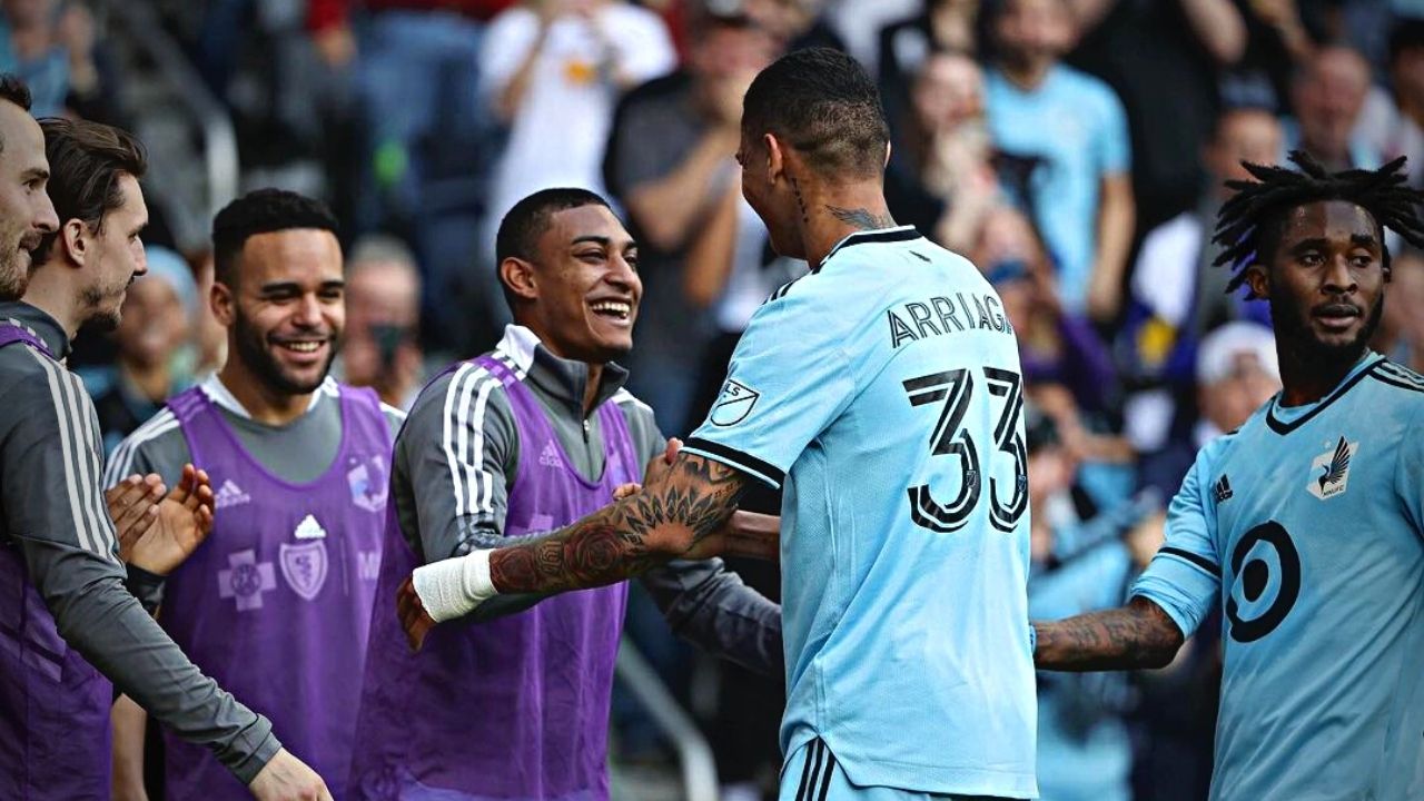Afición de Minnesota pide que Kervin Arriaga y Joseph Rosales jueguen juntos en el mediocampo