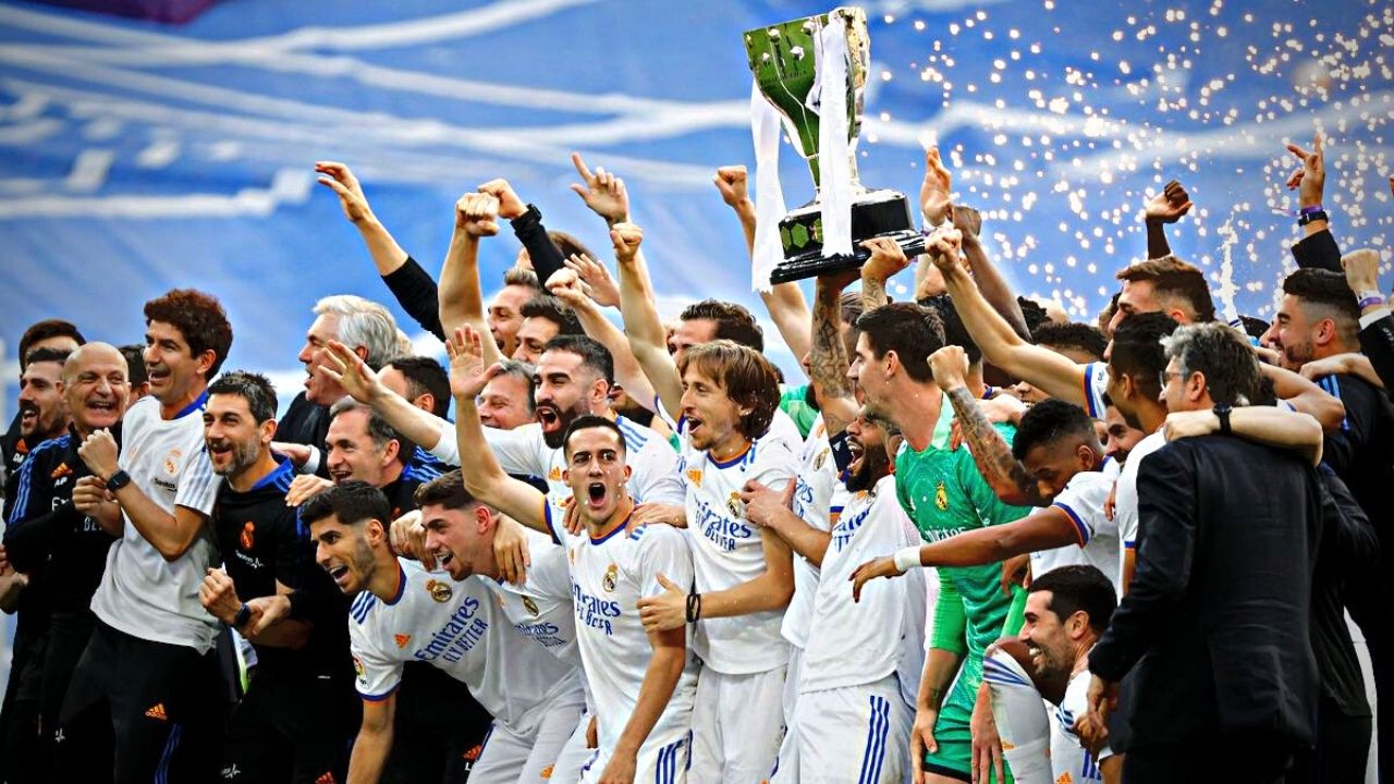 ¡Saluden al Rey! Real Madrid se corona campeón de España tras golear al Espanyol en día histórico para Ancelotti