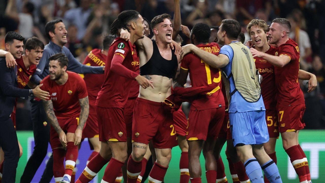 Roma vence al Feyernoord y se convierte en el primer campeón de la UEFA Conference League