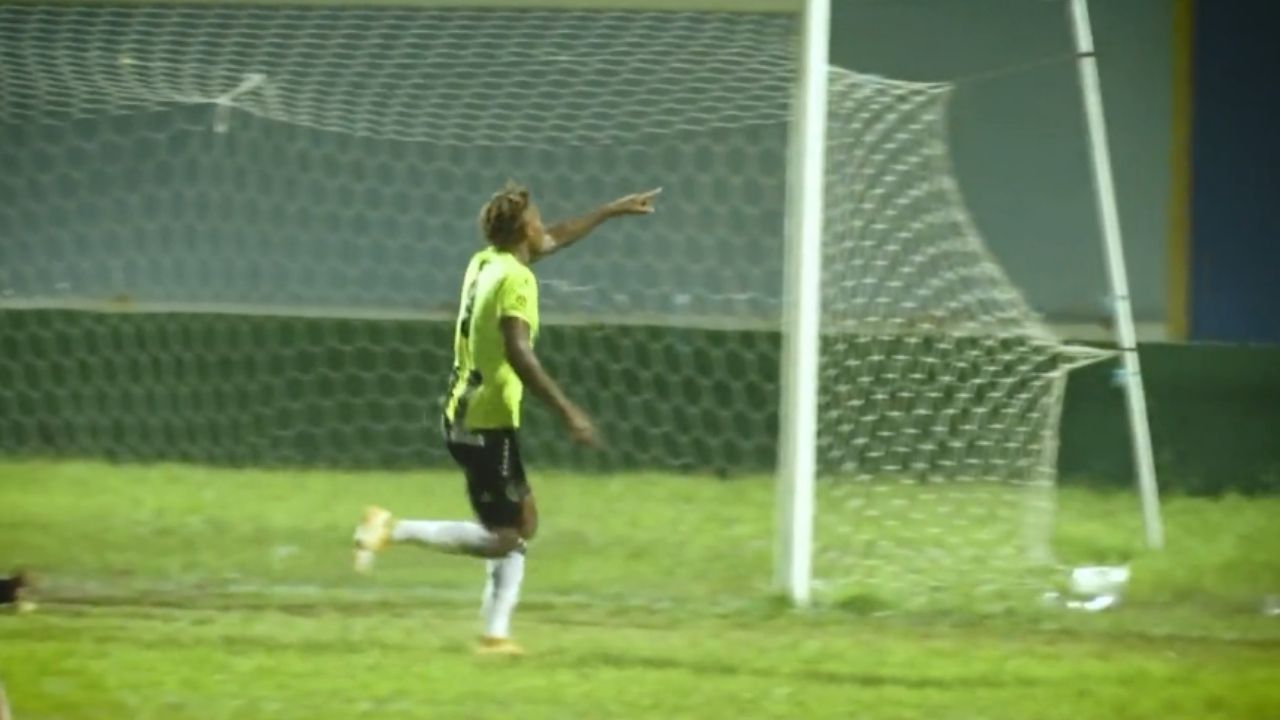 Georgie Welcome anota doblete con su equipo y lo acerca a la primera división de Honduras