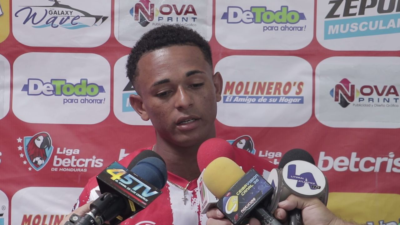 Cristian Sacaza menciona el tiempo que pretende estar en el Vida para luego ser legionario