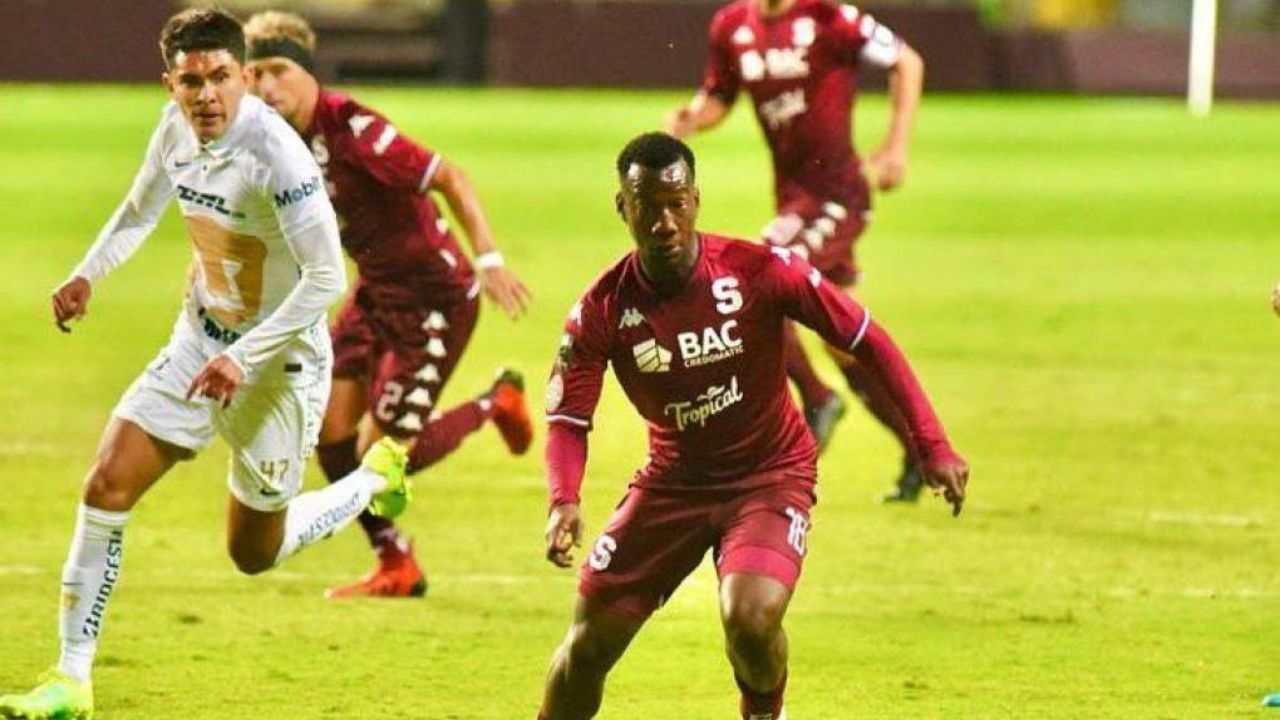 Darixon Vuelto cerca de recibir terrible noticia en el fútbol de Costa Rica