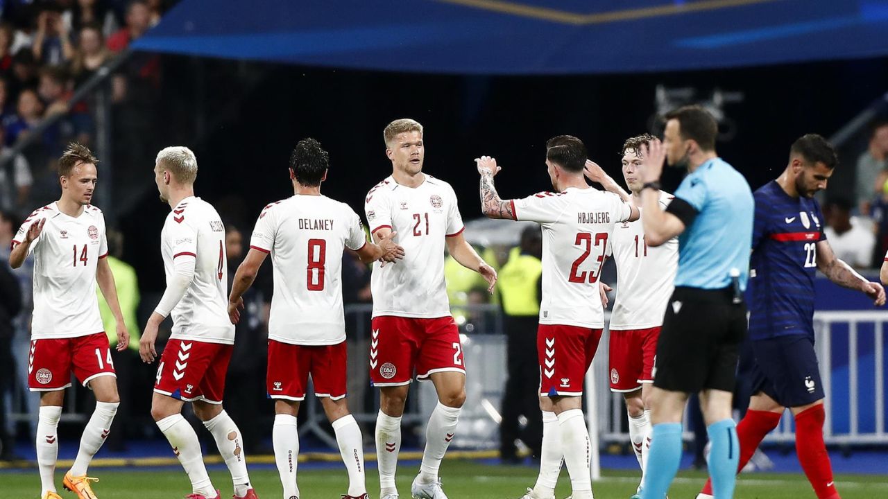 Dinamarca tumba a Francia en su propia casa con dos goles de un suplente