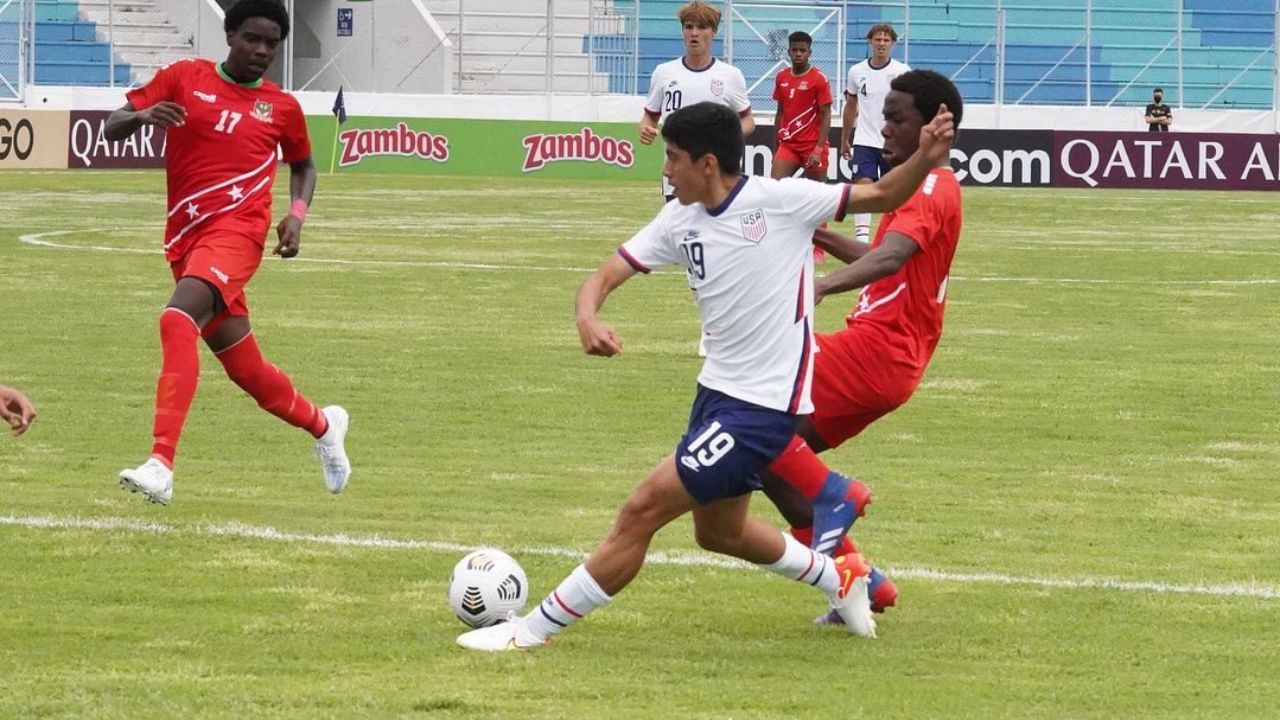 Estados Unidos humilla a San Cristóbal y estrena el VAR en el estadio Nacional
