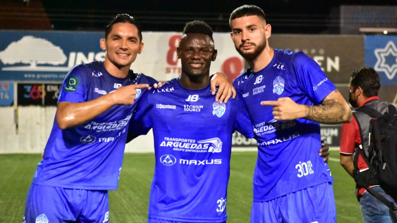 Hondureño deja Costa Rica y se convierte en legionario en equipo de Guatemala