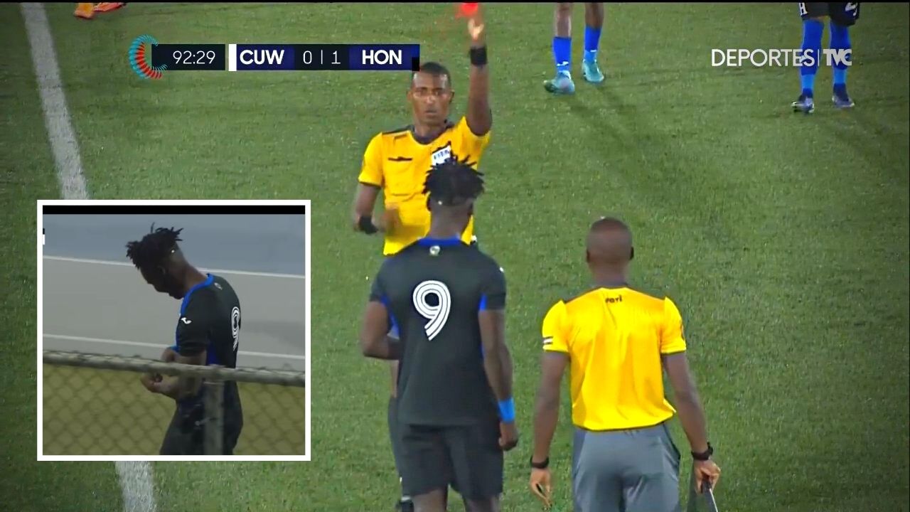 Rubilio Castillo reacciona luego de su inédita expulsión contra Curazao