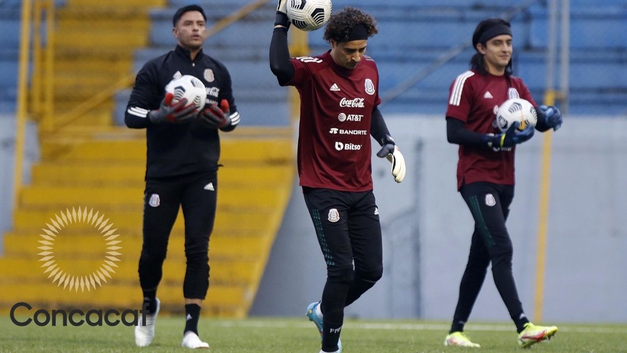 Memo Ochoa menosprecia a países de Concacaf en defensa del fútbol mexicano