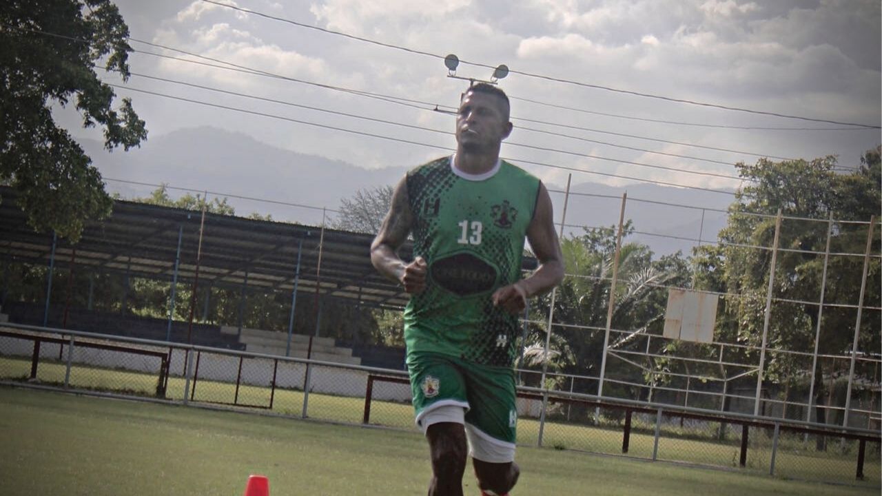 Carlo Costly adelanta cuándo será su retiro del fútbol