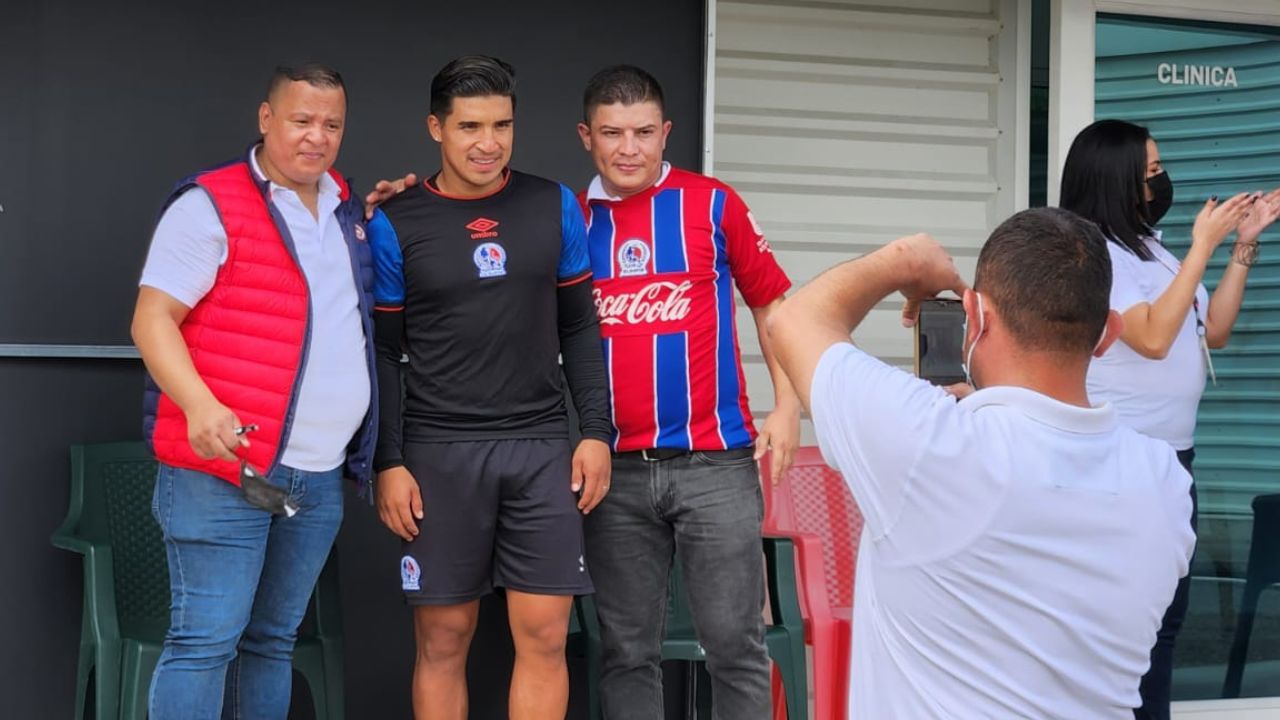 Michaell Chirinos habla del regreso de Pedro Troglio al Olimpia y su espina de volver al extranjero