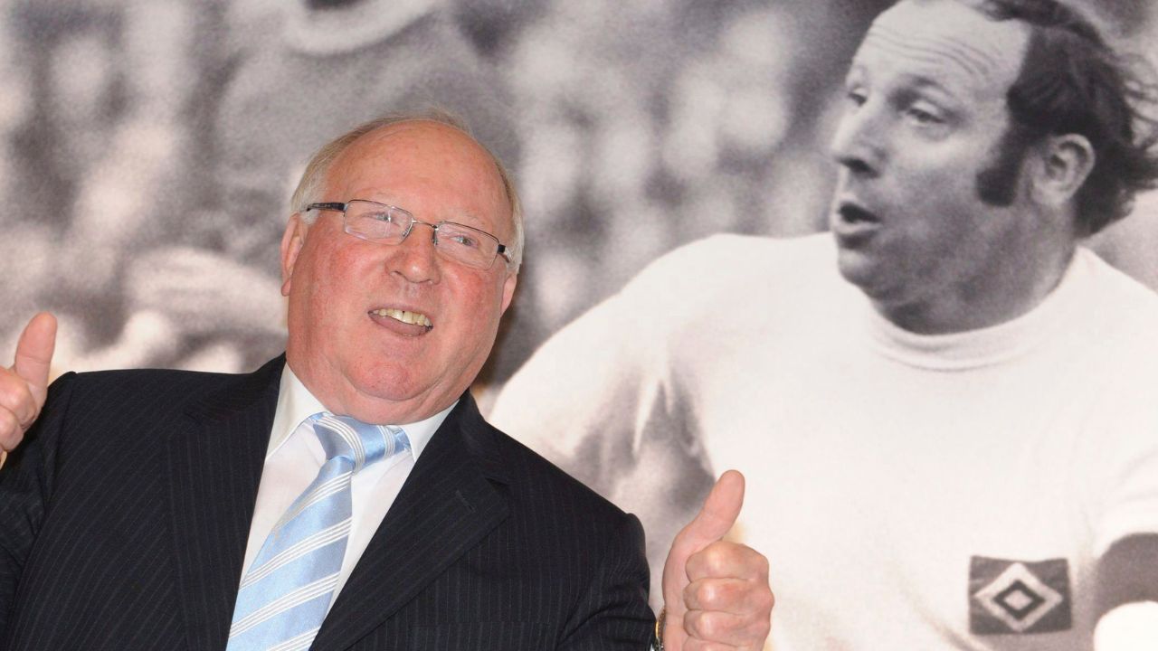 Fallece legendario jugador de Alemania y figura del fútbol de su país en la posguerra