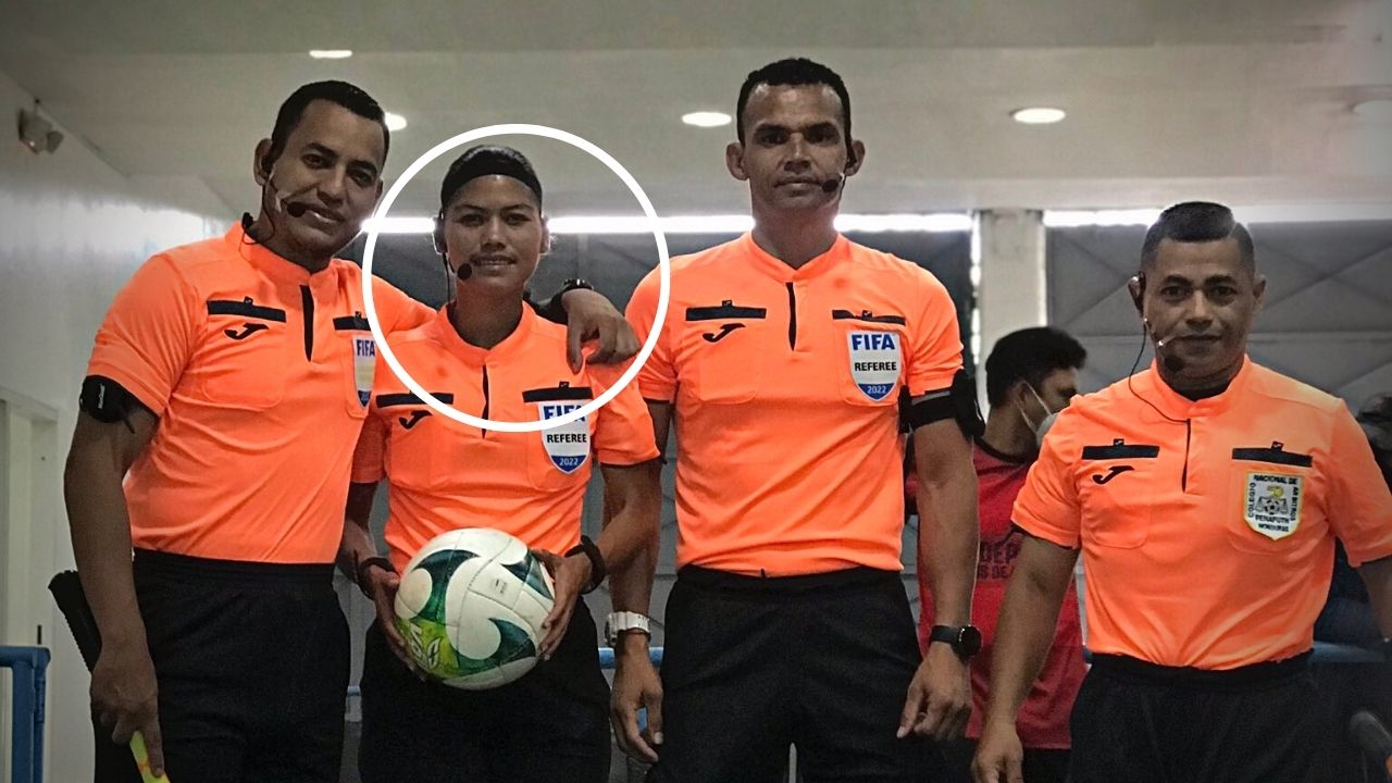 Árbitra hondureña hace historia en Liga Nacional compartiendo curioso dato con Melissa Pastrana