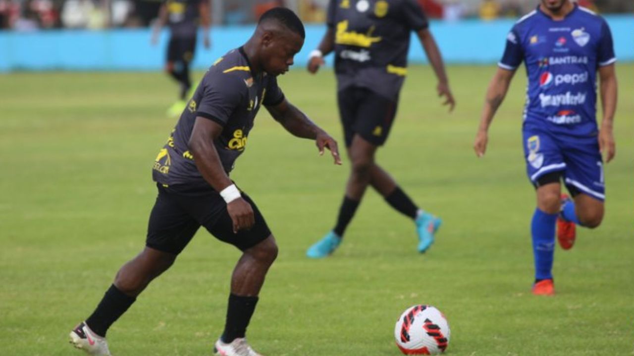 Real España pierde a figuras en la previa del torneo Apertura 2022