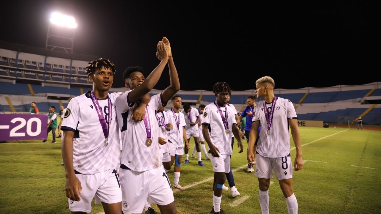 República Dominicana se olvida de la derrota y realizó inolvidable acto en el estadio Olímpico