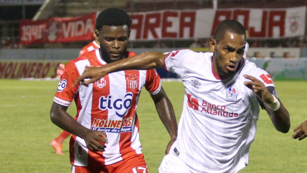 Olimpia se impuso al Vida en el inicio de la nueva era de Pedro Troglio