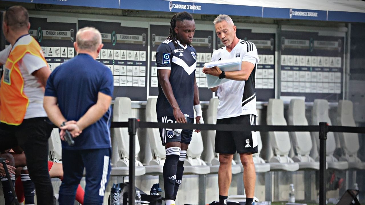 Alberth Elis debuta con el Burdeos en Ligue 2 y su futuro parece aclararse