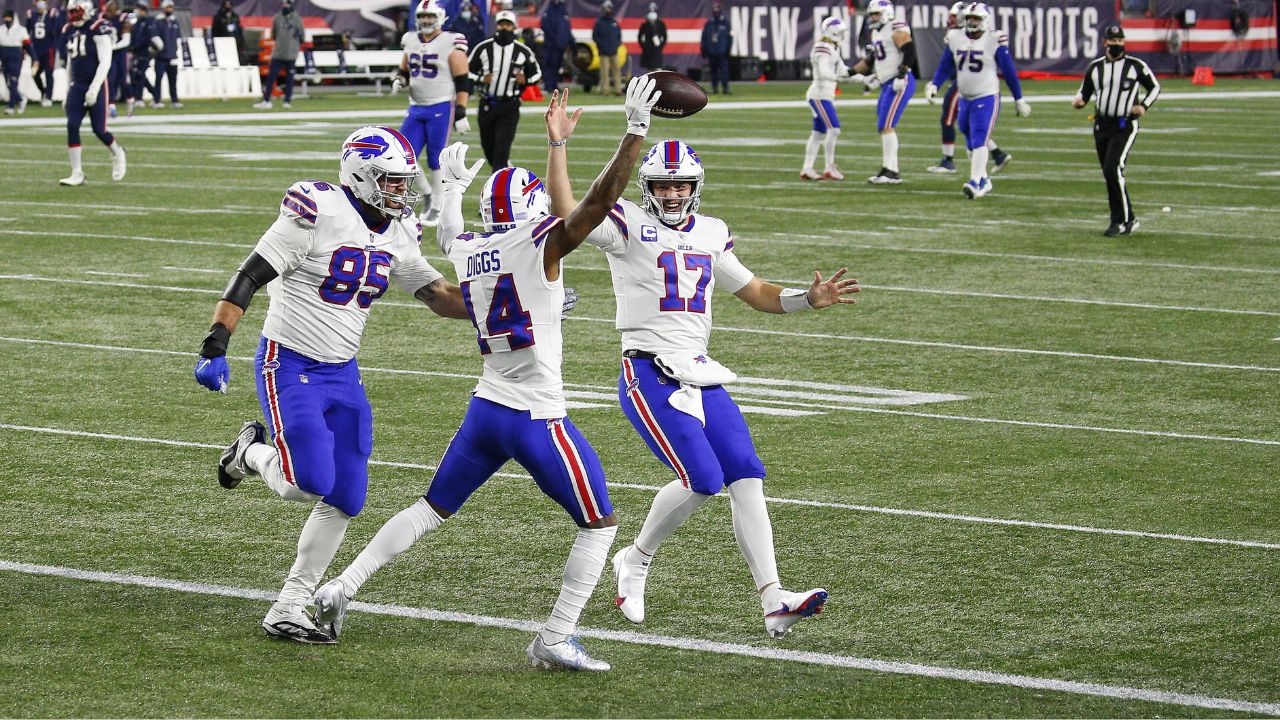 Los Buffalo Bills de la NFL despiden al pateador Araiza tras demanda por violación