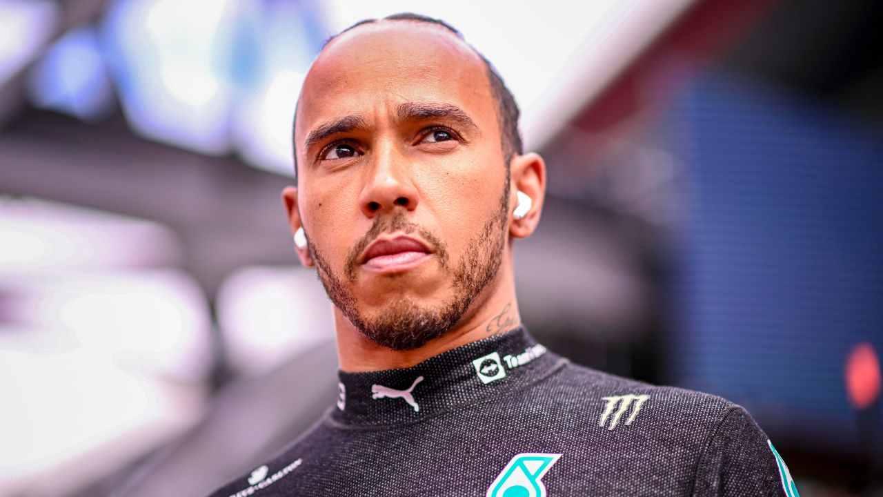 Lewis Hamilton se une al grupo de dueños de una de las franquicias históricas de la NFL