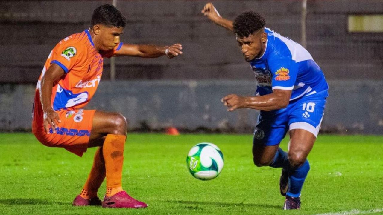 Victoria fulmina al Lobos con goleada en La Ceiba