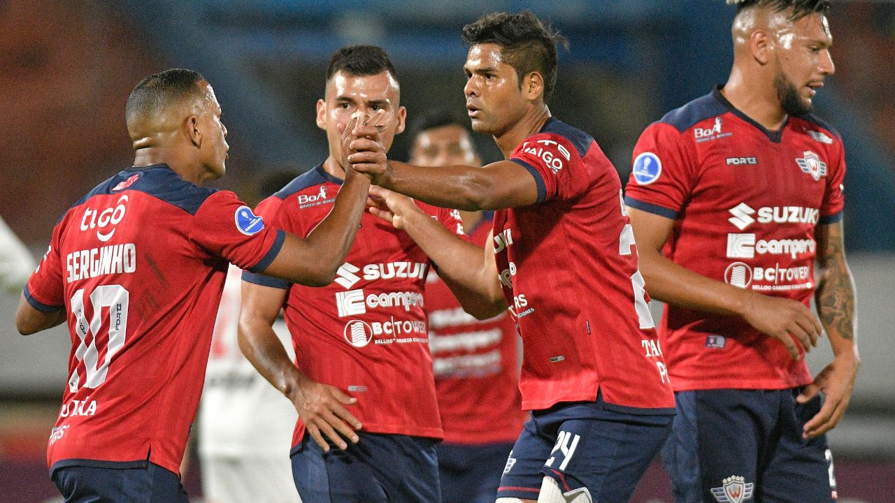 La polémica prohibición que hizo equipo de la Liga de Bolivia a los periodistas que lo cubren
