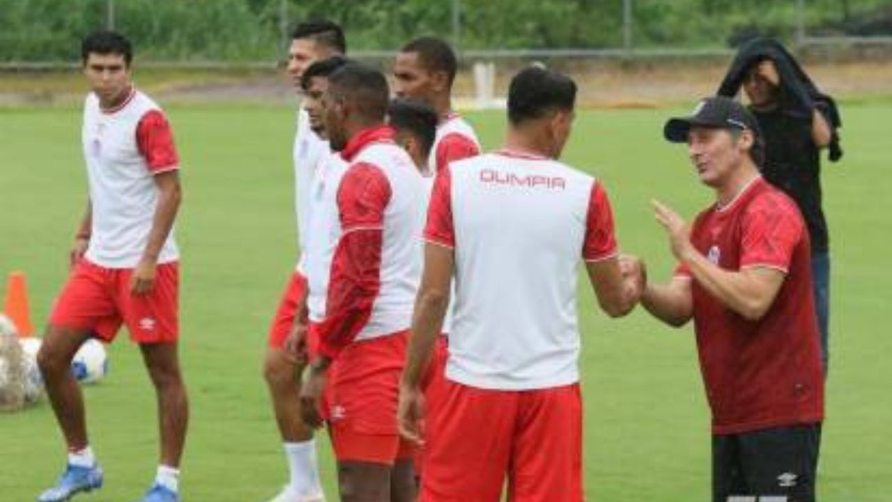 Juan Pablo Montes sobre la idea de juego de Troglio y asegura estar listo para debutar con Olimpia