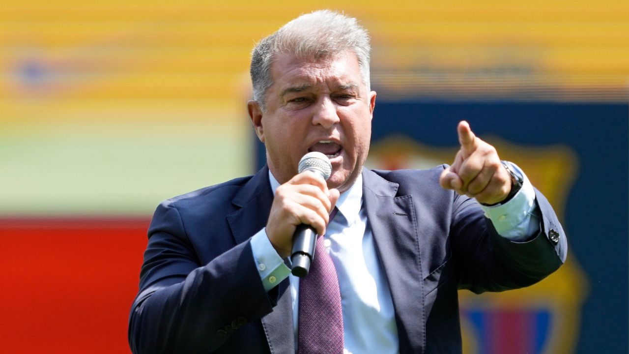 Laporta defiende las críticas que le han hecho por los fichajes realizados por el Barcelona