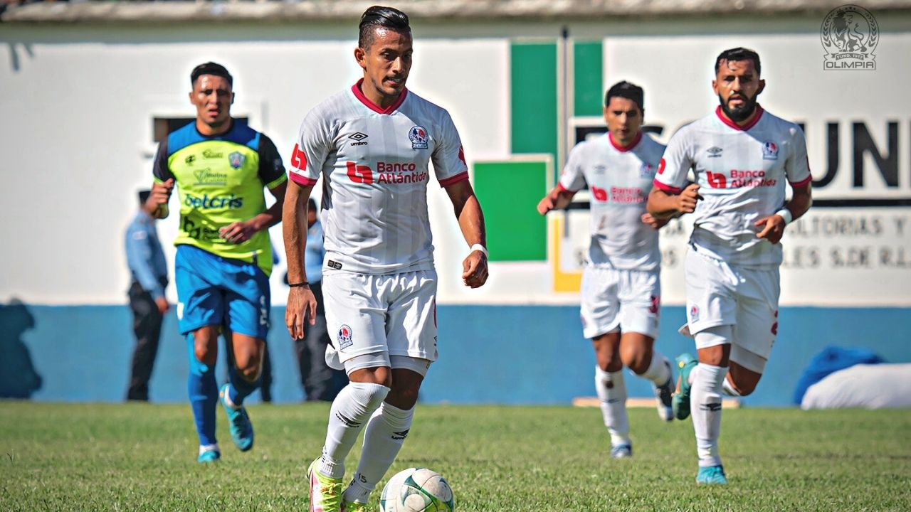 Brayan Moya soluciona los problemas de Olimpia en Olancho para seguir imparable