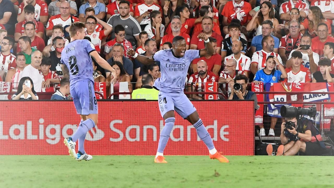 Real Madrid remonta y pasa el susto ante Almería para lograr su primer triunfo en LaLiga