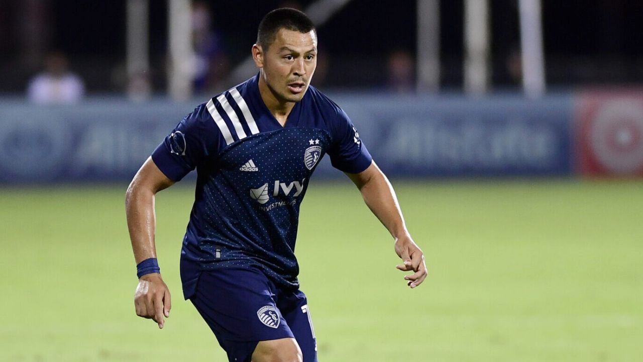 Roger Espinoza le envía tremendo guiño a equipo del fútbol hondureño