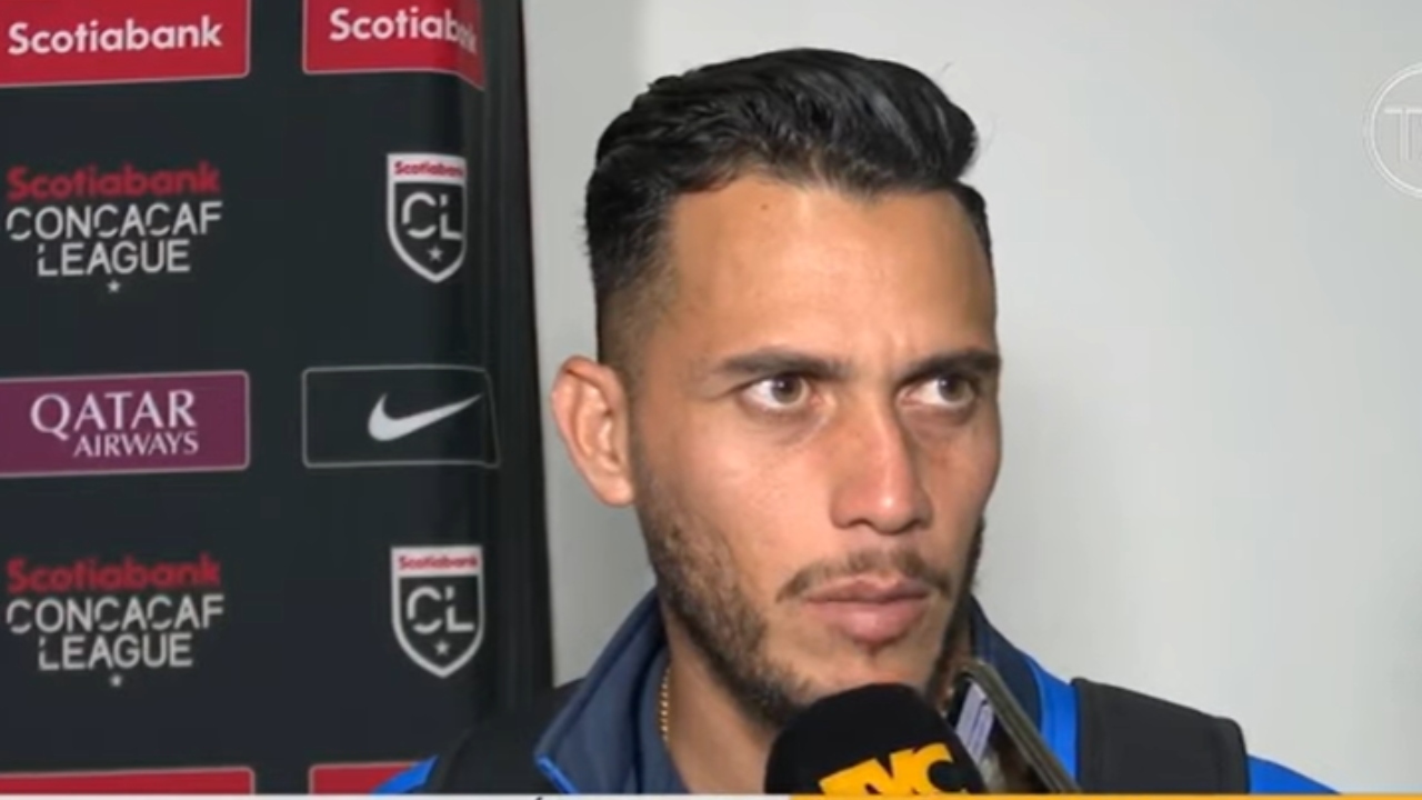 Jugadores de Motagua reaccionan tras avanzar a los cuartos de final de la Liga Concacaf