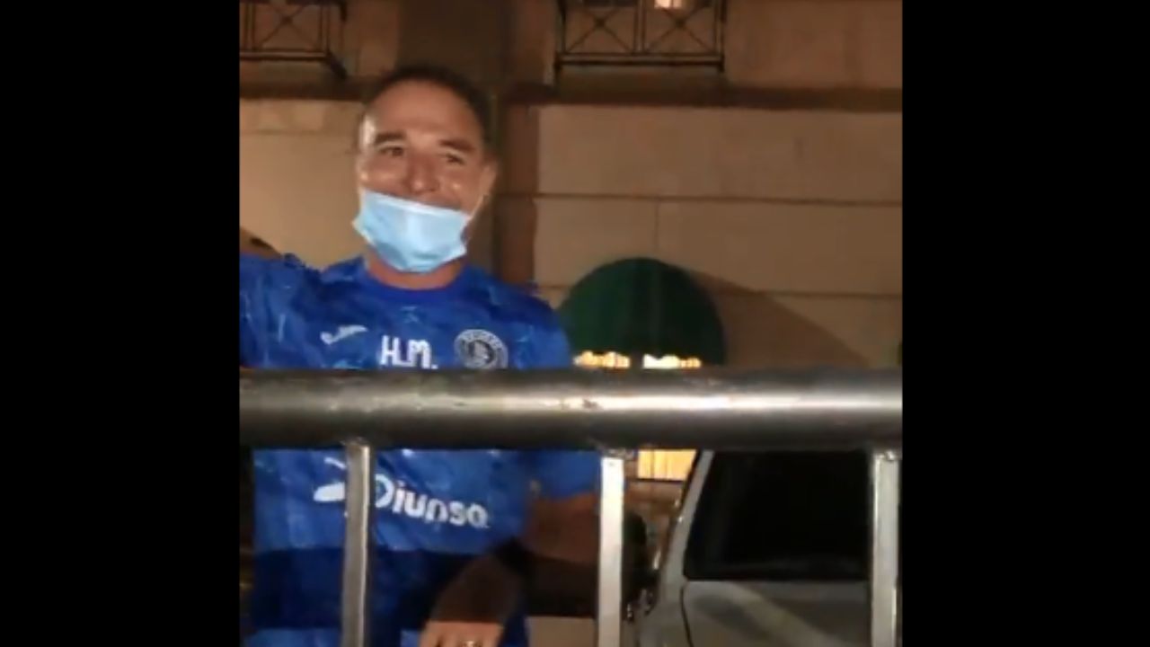 El tremendo gesto de la Tota Medina con aficionados de Motagua en San Pedro Sula