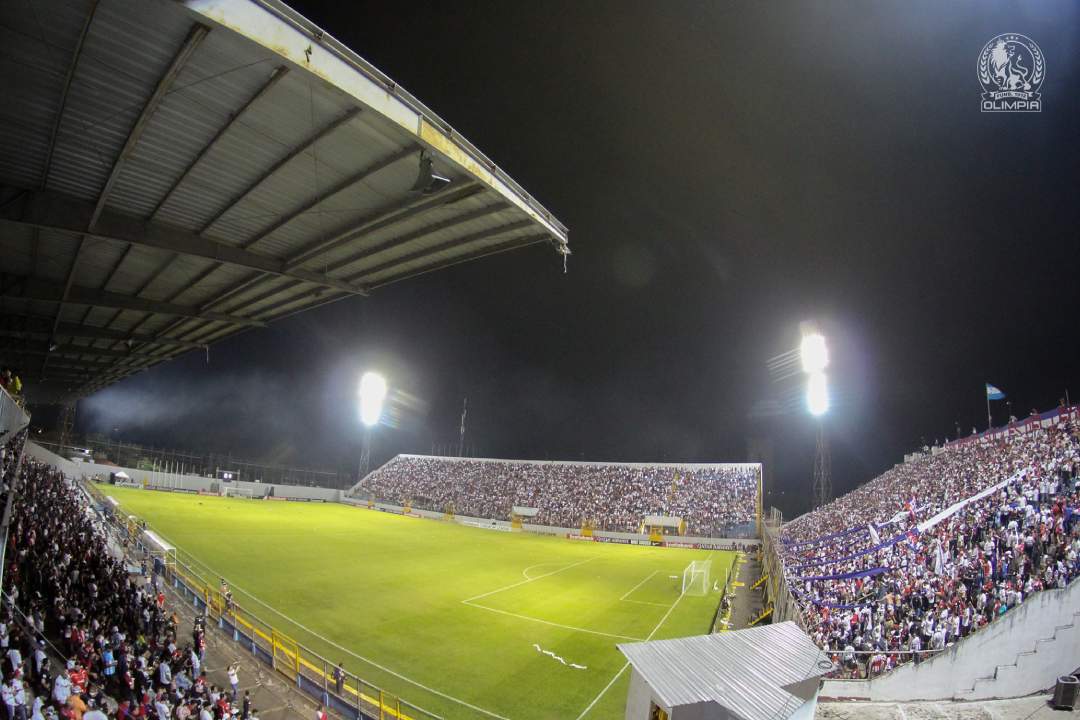 Fiesta en el Olimpia vs Diriangén: llenazo de la afición merengue en el estadio Morazán