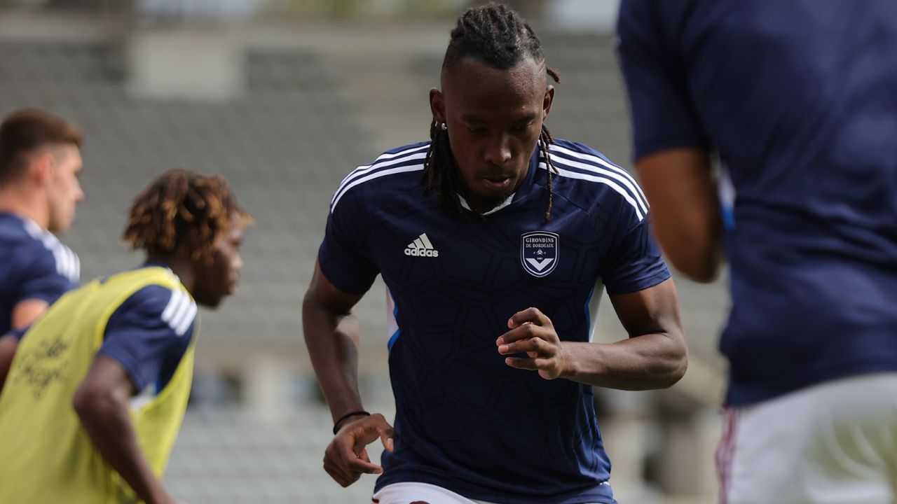 Prensa francesa con mensaje retador a Alberth Elis al no poder anotar en segunda división