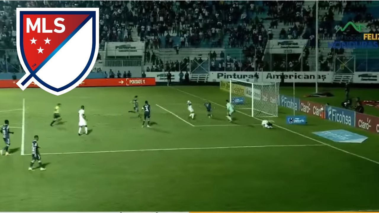 Árbitro de la MLS analiza la polémica jugada de penal del clásico entre Motagua y Olimpia