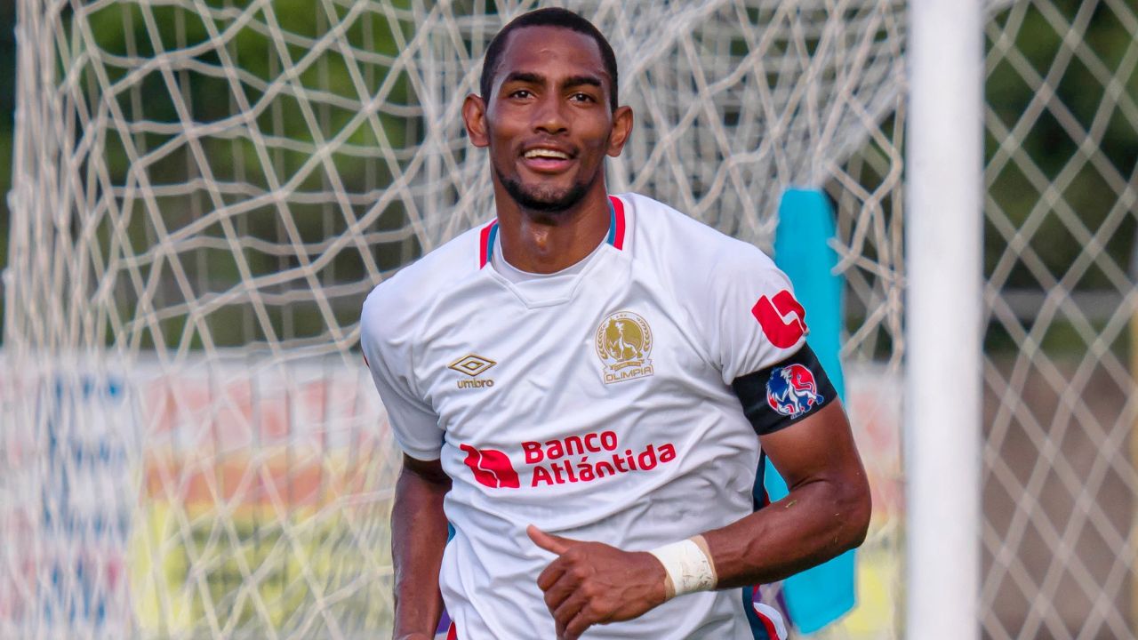 Jerry Bengtson alcanza récord histórico de goleo en Olimpia y en la Liga Nacional