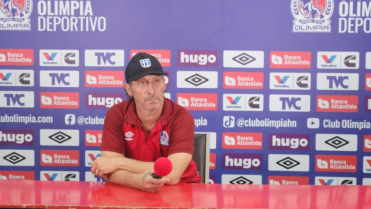 Pedro Troglio se enorgullece de sus jugadores y manda consejo por el juego de Honduras vs Argentina