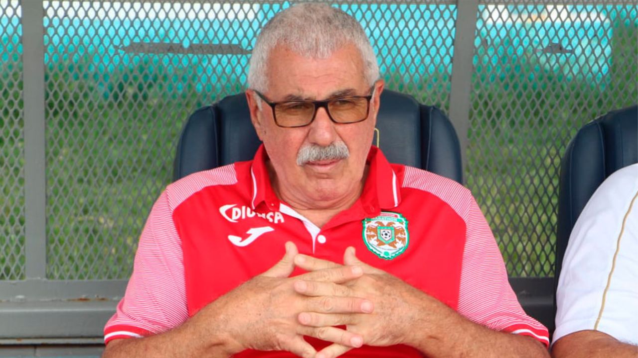 Manuel Keosseián explota ante la afición de Marathón tras el empate ante Lobos UPN