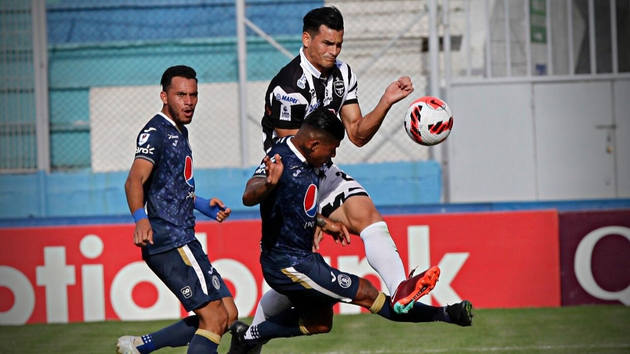 ¡Frenan al Águila! Motagua empata frente al Tauro FC con un Ángel Tejeda que termina de villano