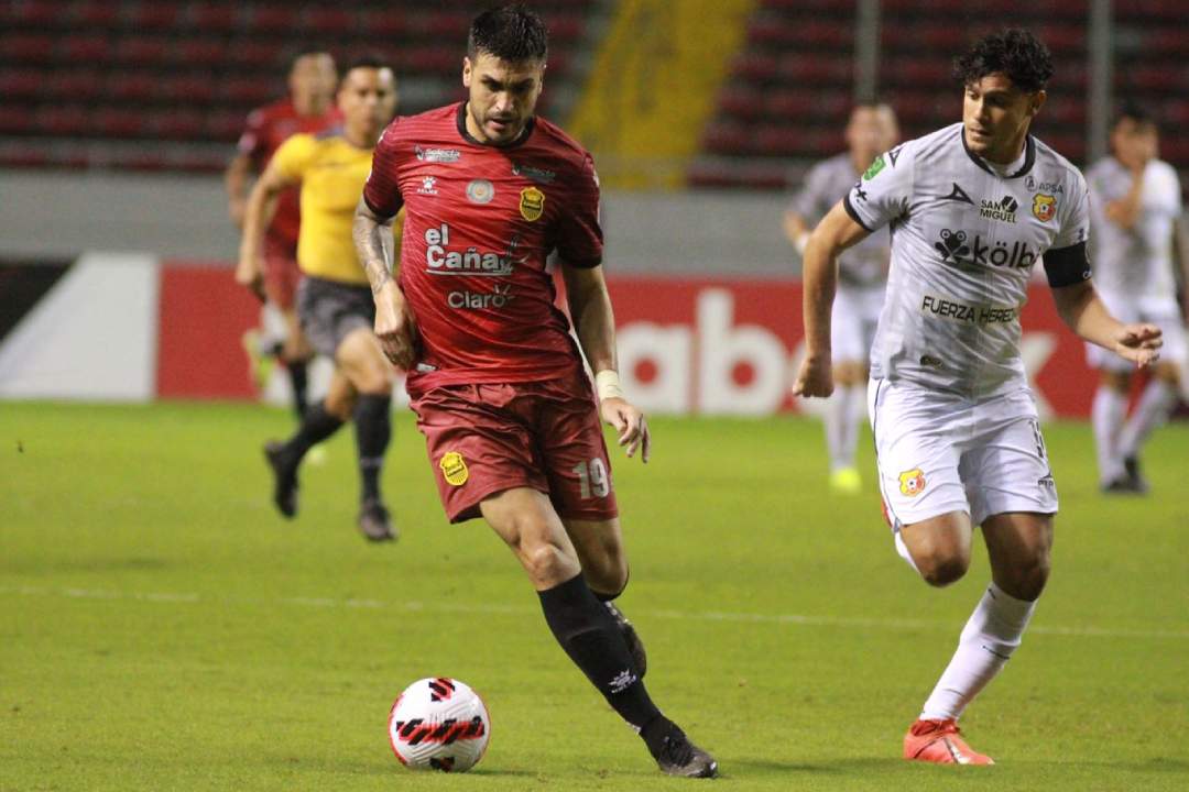 Real España a semifinales de la Liga de Concacaf tras una serie casi perfecta ante Herediano