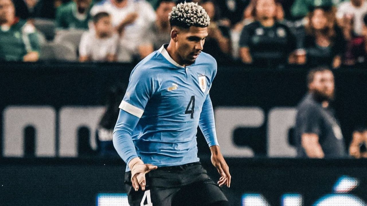 El uruguayo Ronald Araújo decide operarse a menos de dos meses para el Mundial