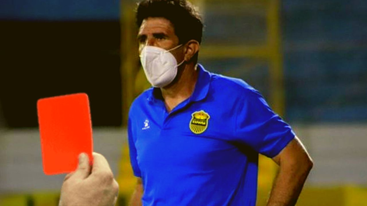 La dura sanción a la que se expone Héctor Vargas por haber insultado a un árbitro