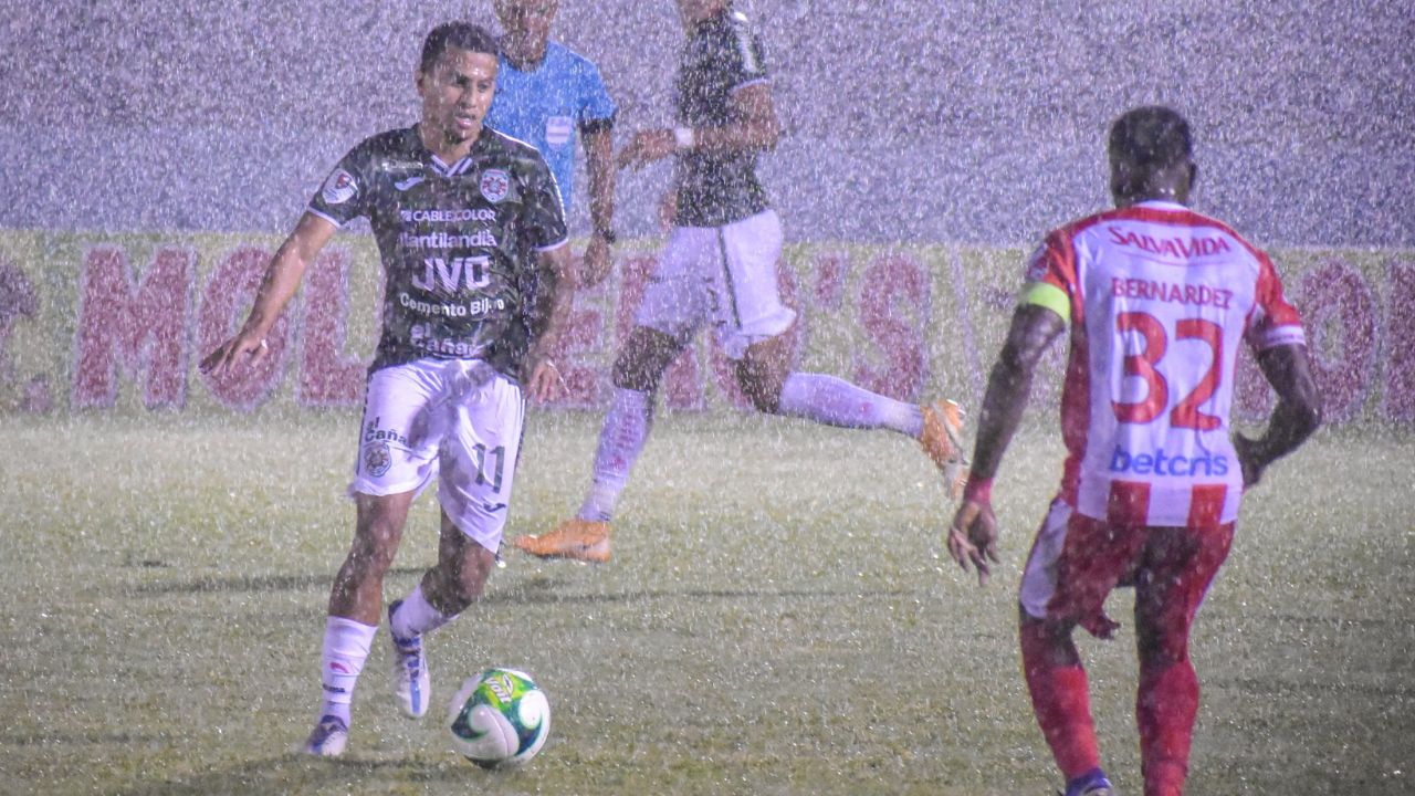 Vida y Marathón igualaron con goles en un partidazo en La Ceiba