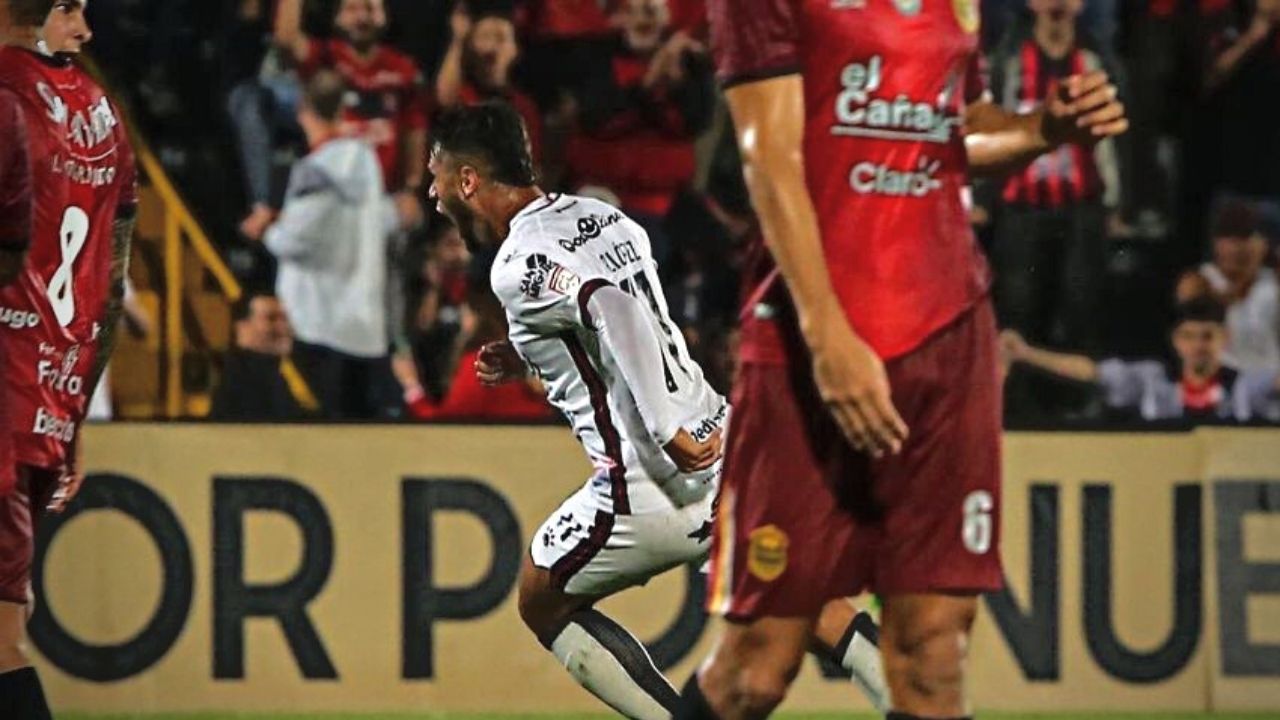 Alajuelense cumple el trámite contra Real España y clasifica a la final de Liga Concacaf