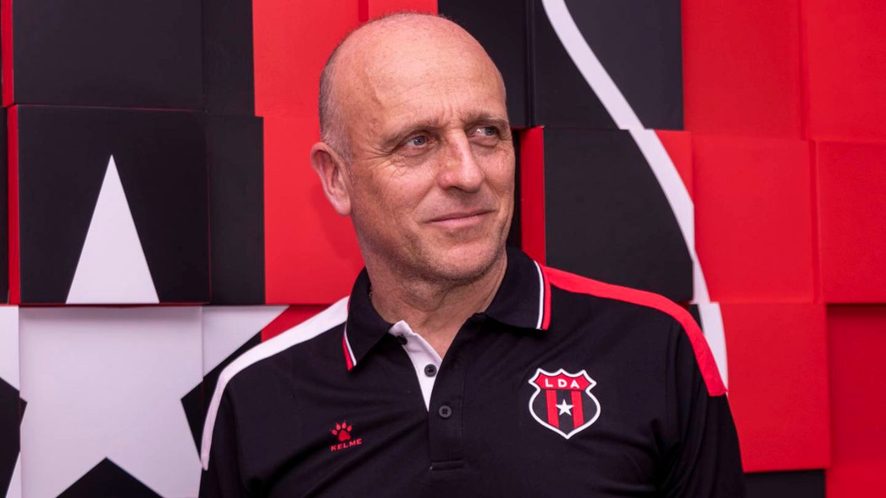 Fabián Coito sobre la final ante Olimpia, elogios a Alex López y su regreso a Honduras