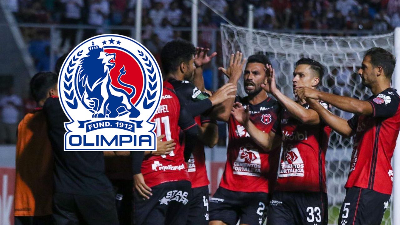 Figura de Alajuelense se rinde ante futbolistas de Olimpia tras derrota en la final de Liga Concacaf